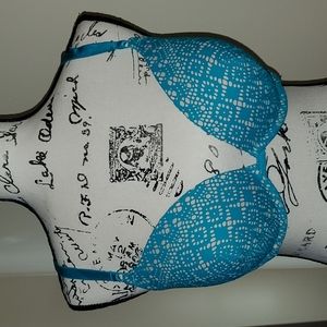 38D Victoria's Secret Light Push Up Bra